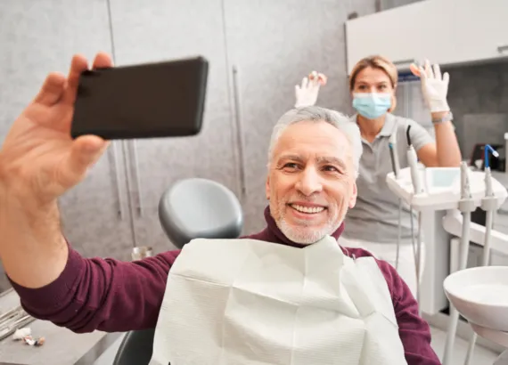 Fotos de pacientes em 12 profissões da saúde. Veja se pode!